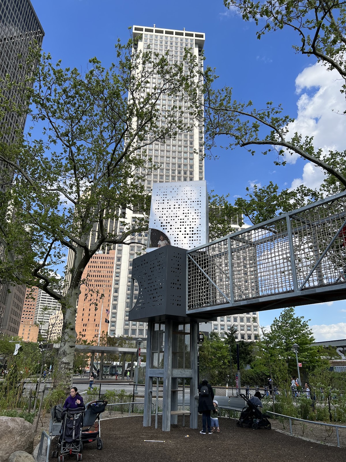 Battery Playscape - Photo 3