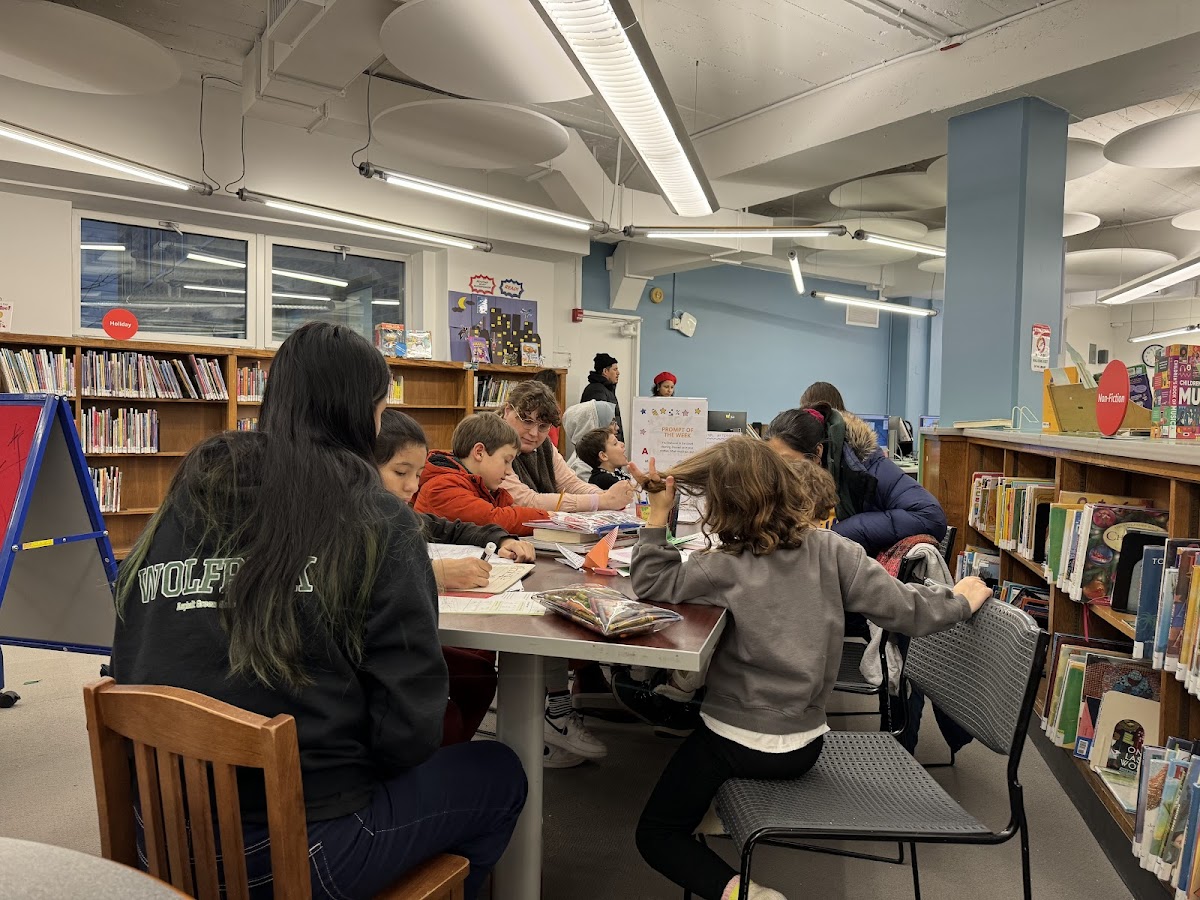 Bloomingdale Library - Photo 4