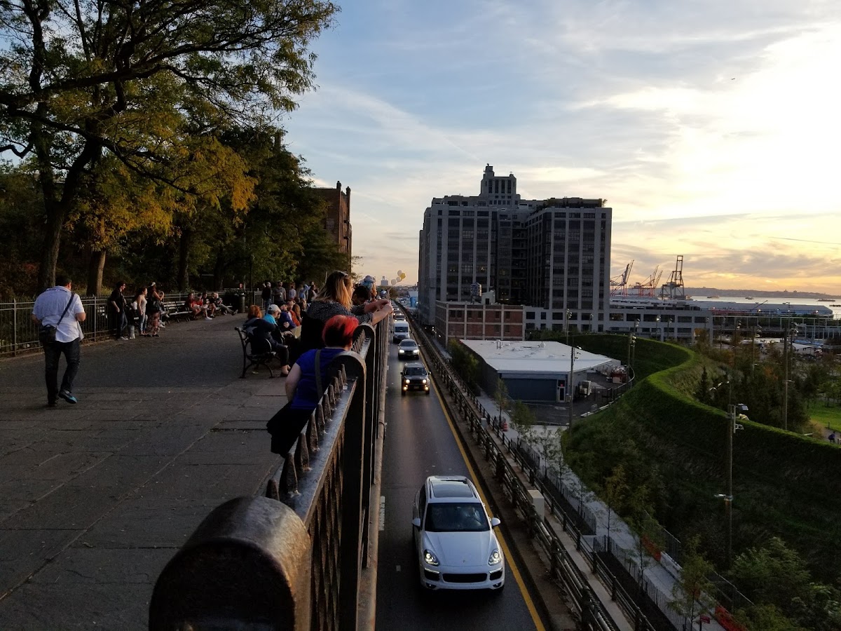 Brooklyn Heights Promenade - Photo 5