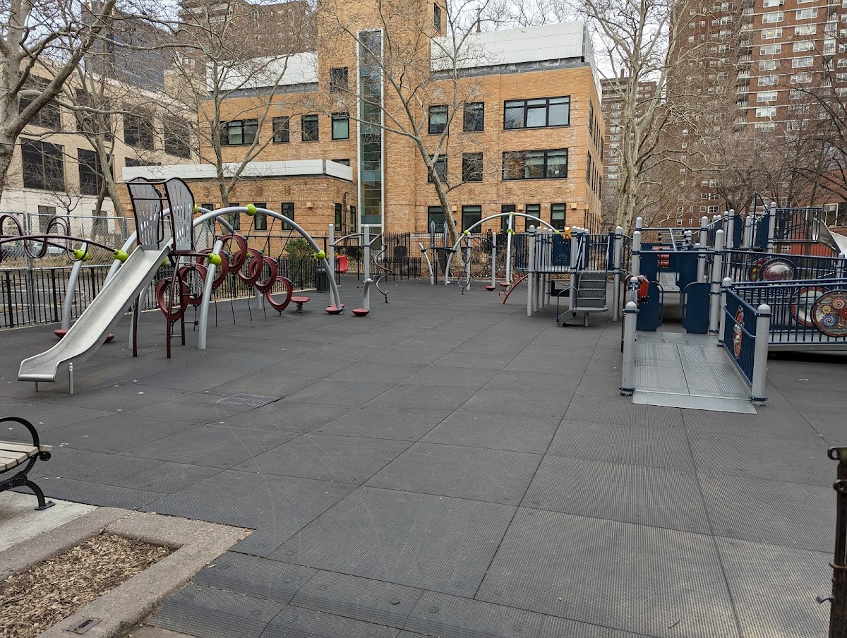 Chelsea Park Playground - Photo 1