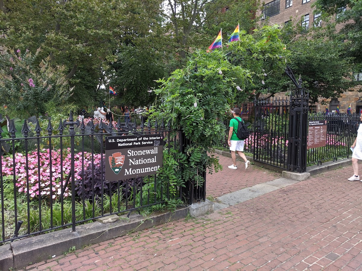 Christopher Park - Photo 3