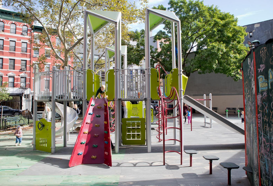 DeSalvio Playground - Photo 3