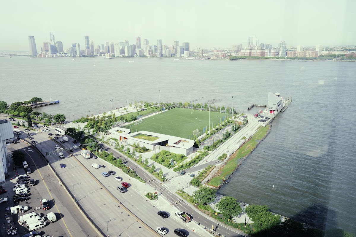 Gansevoort Peninsula - Photo 1