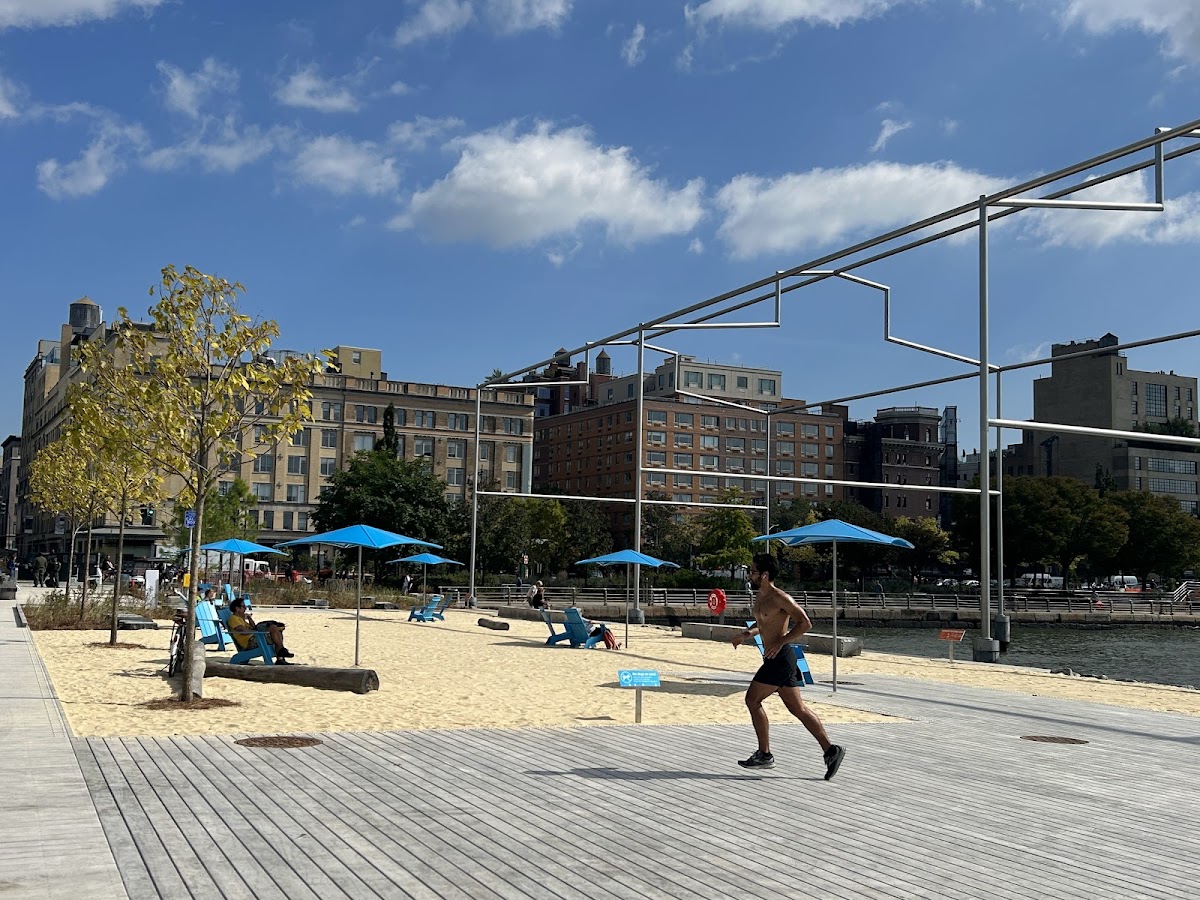 Gansevoort Peninsula - Photo 3