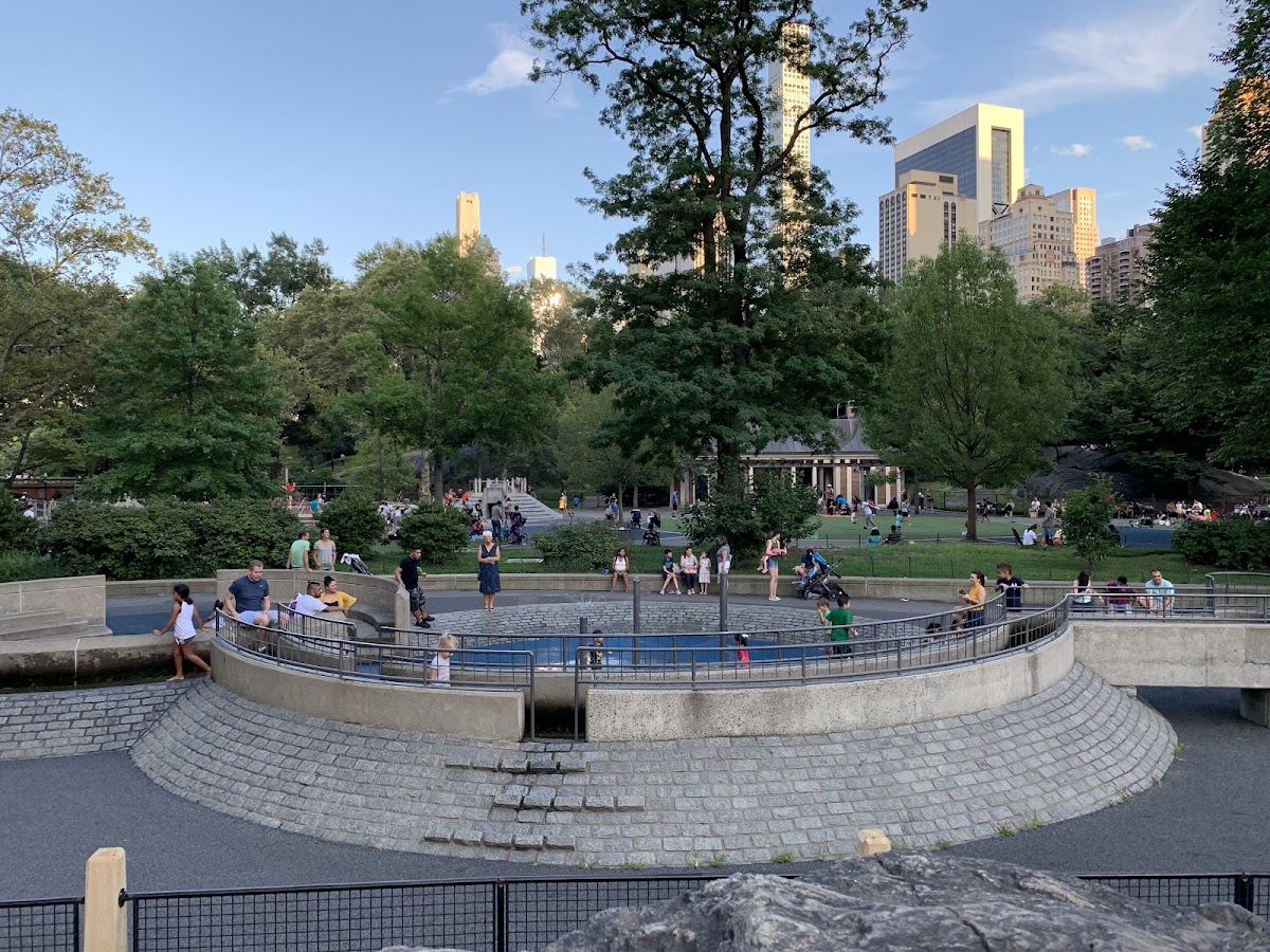 Heckscher Playground - Photo 2