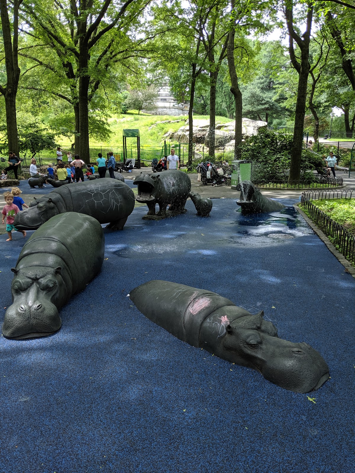Hippo Playground - Photo 1