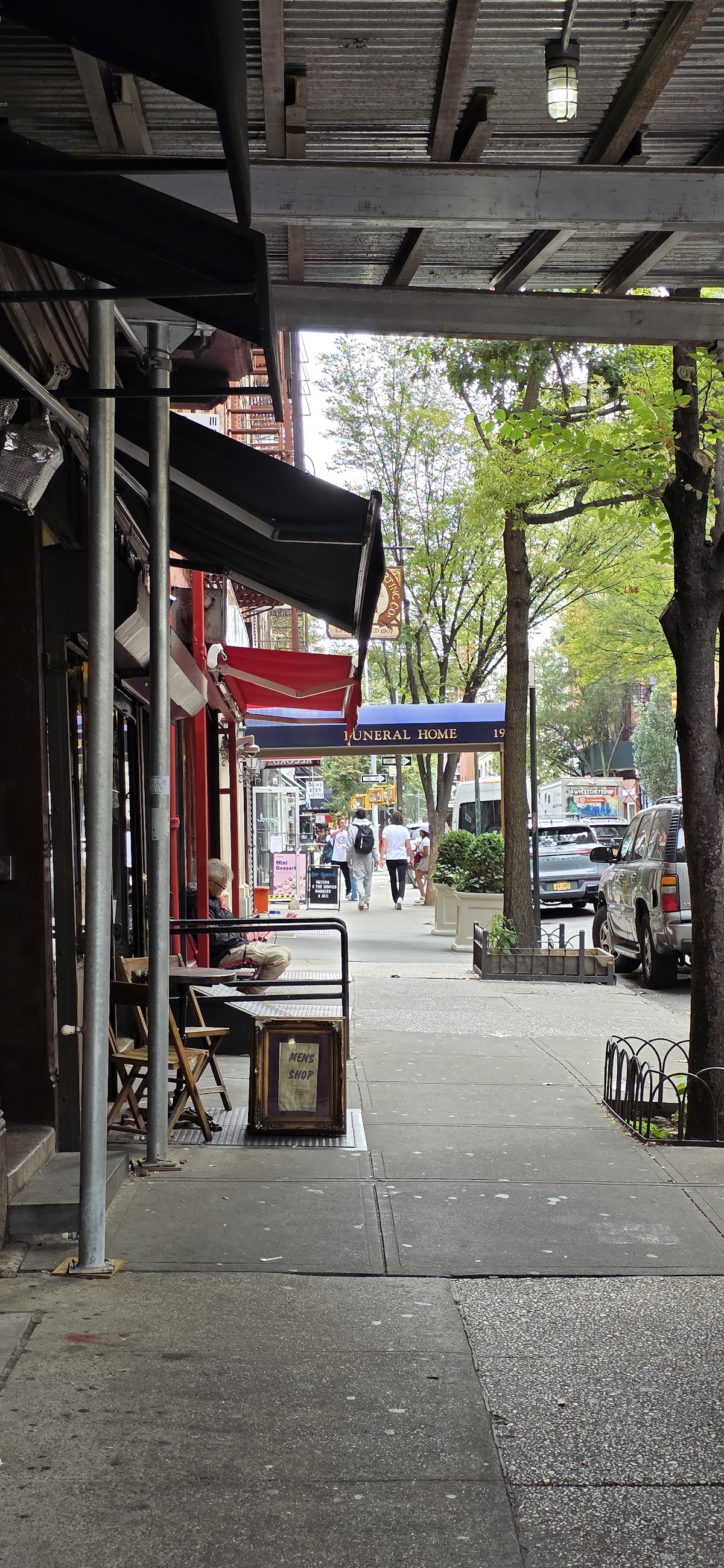 Little Red Square - Photo 5