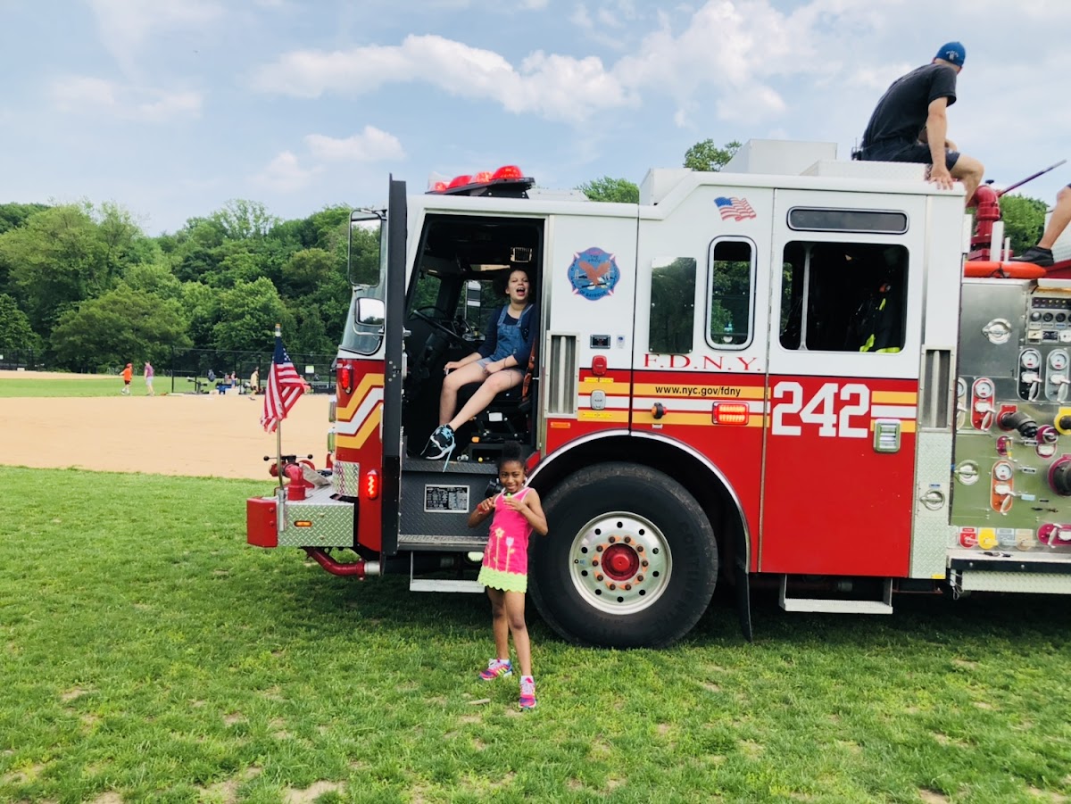 Long Meadow Ballfields - Photo 5