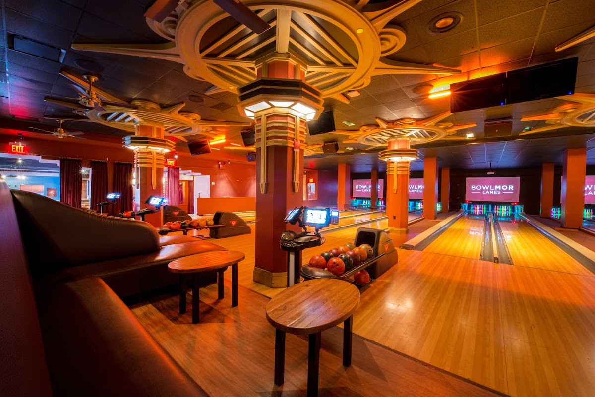 Lucky Strike Times Square - Photo 4