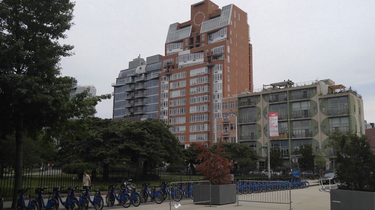 McCarren Park - Photo 9