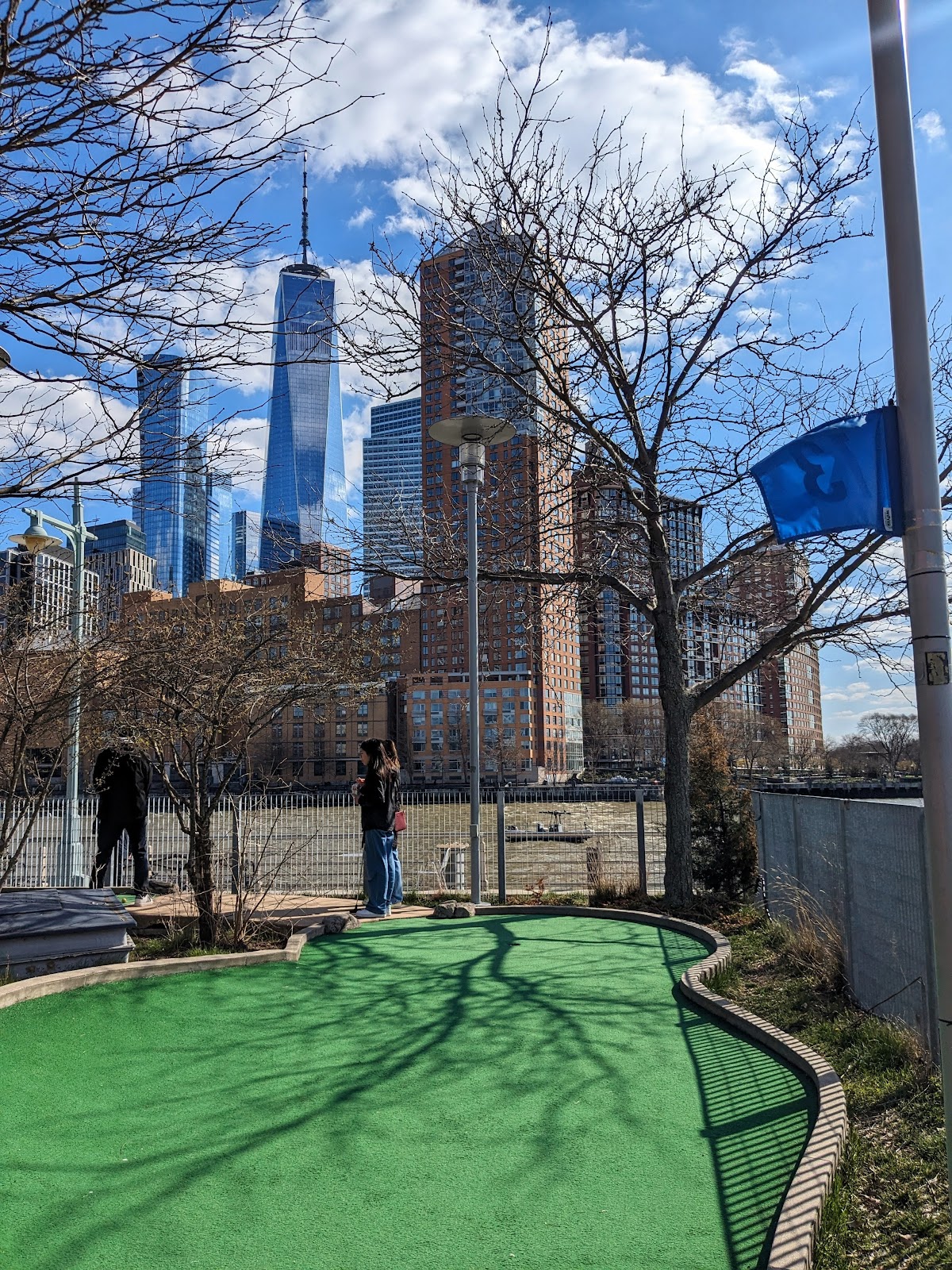 Pier 25 Mini Golf & Volleyball (@PIER25NYC) - Photo 2