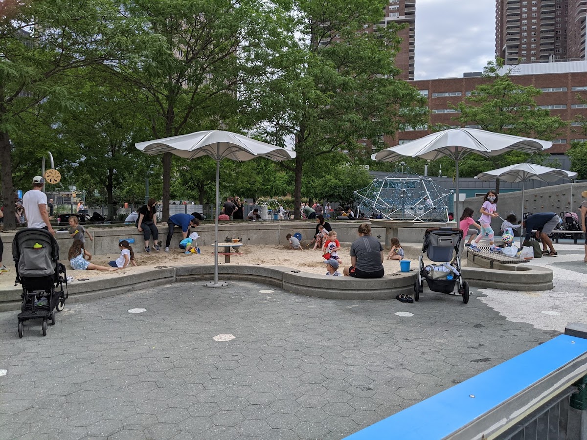 Pier 25 Playground - Photo 3