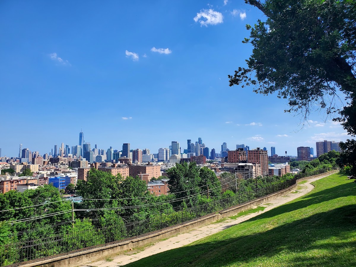 Riverview-Fisk Park - Photo 2