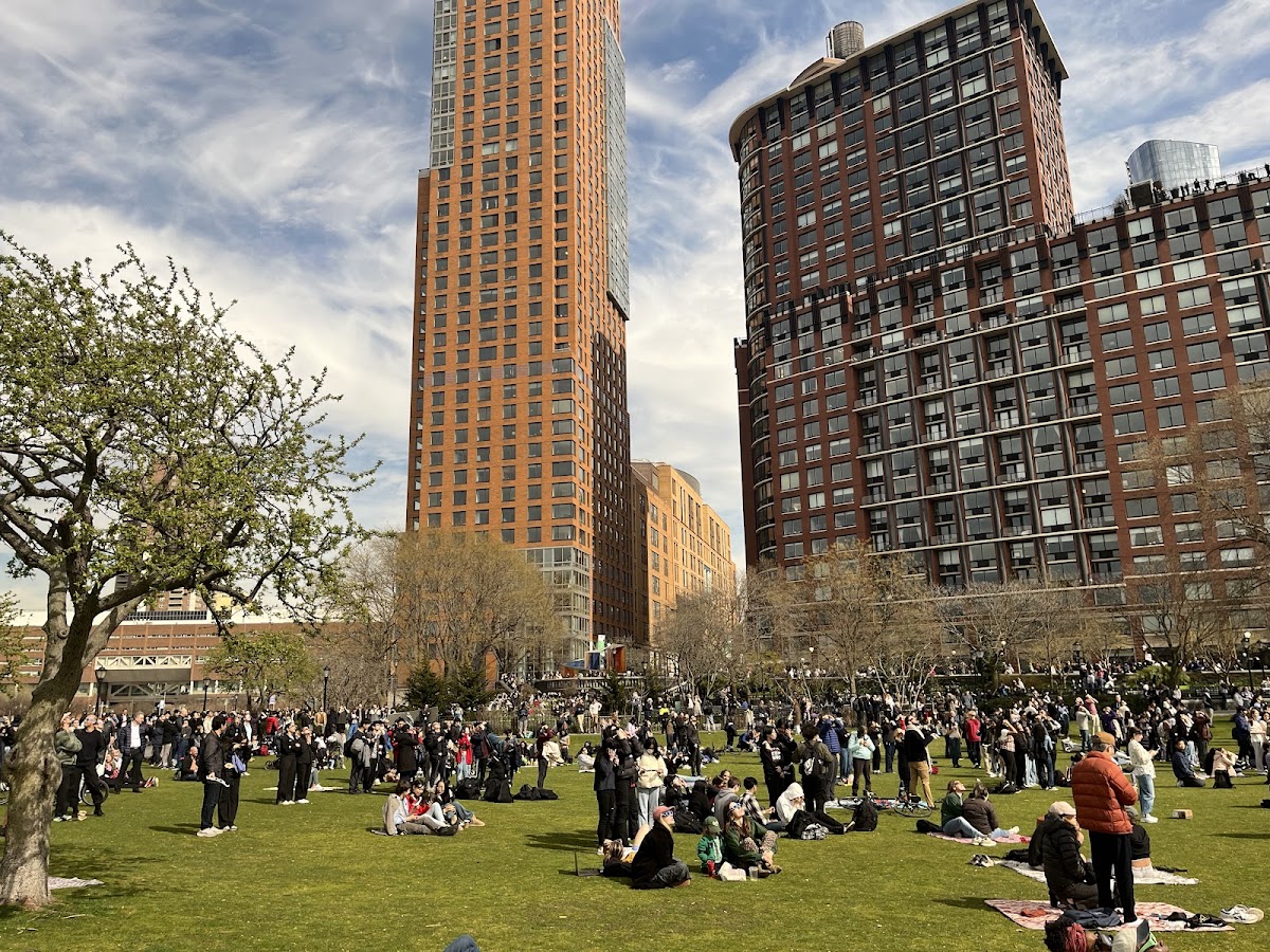 Rockefeller Park - Photo 1