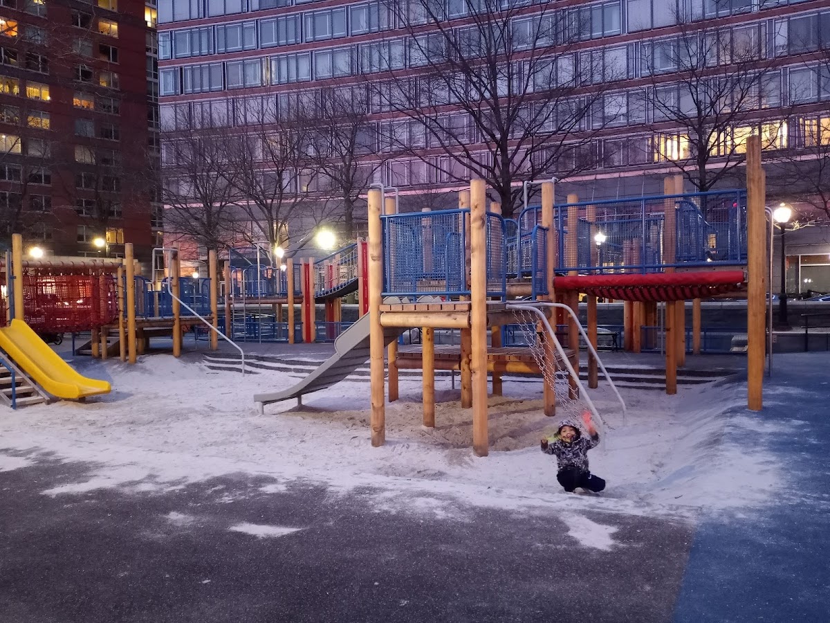 Rockefeller Park Playground - Photo 8