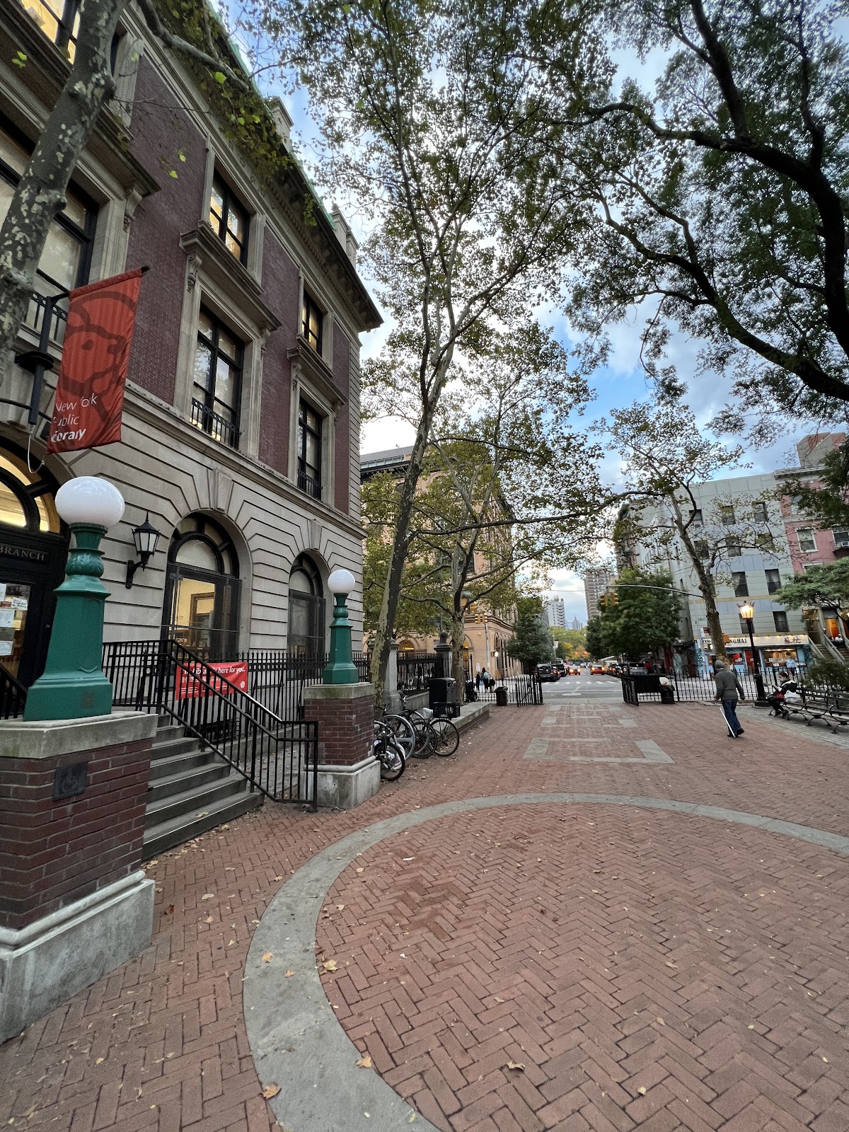 Seward Park Library - Photo 2