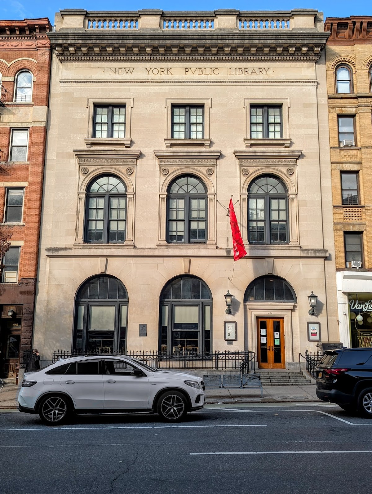 St. Agnes Library - Photo 1