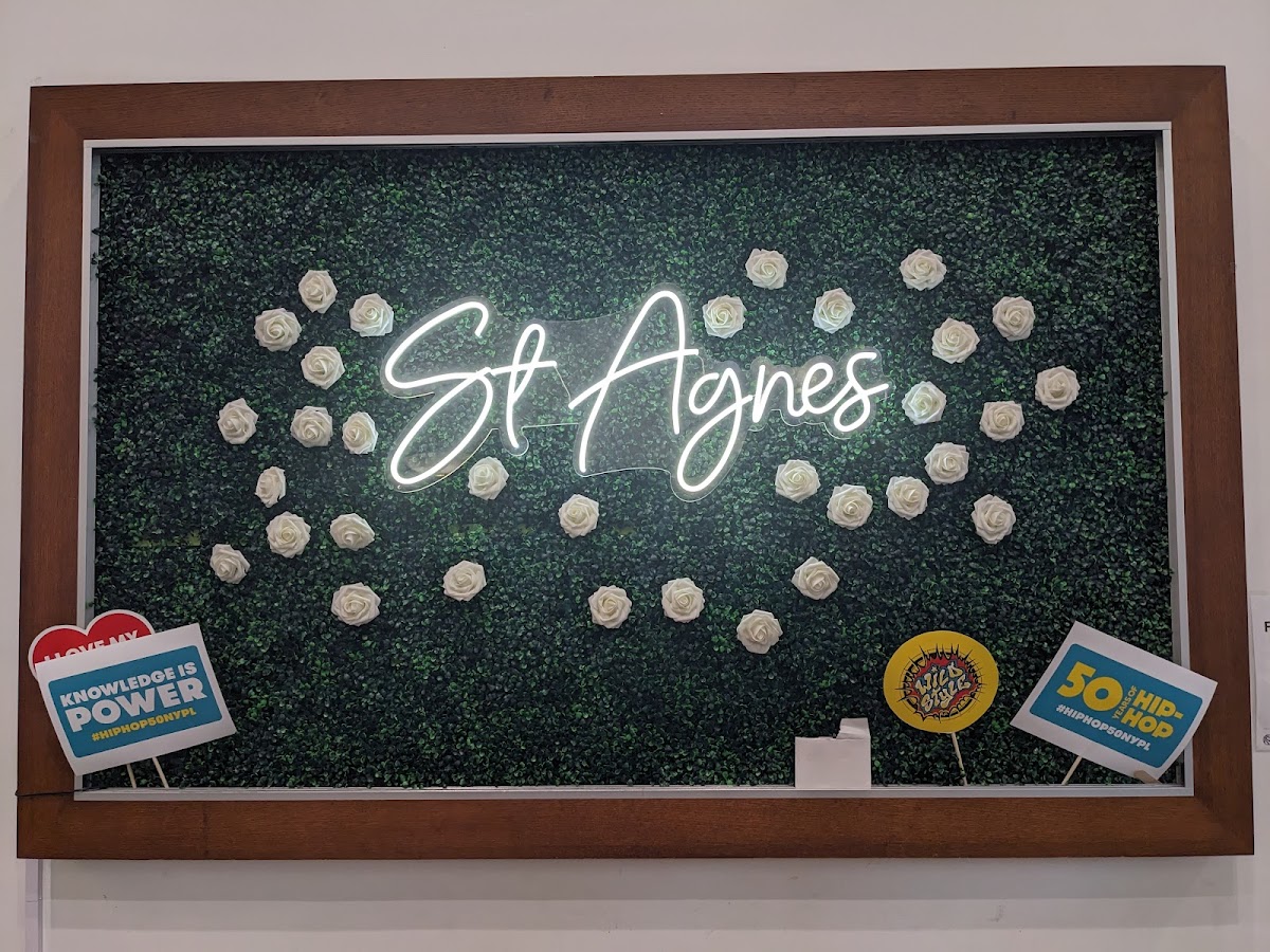 St. Agnes Library - Photo 3