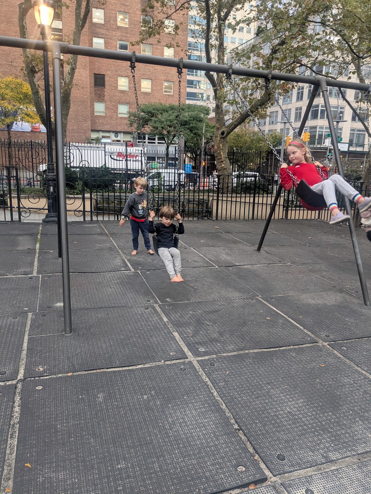 St. Catherine's Park - Photo 4