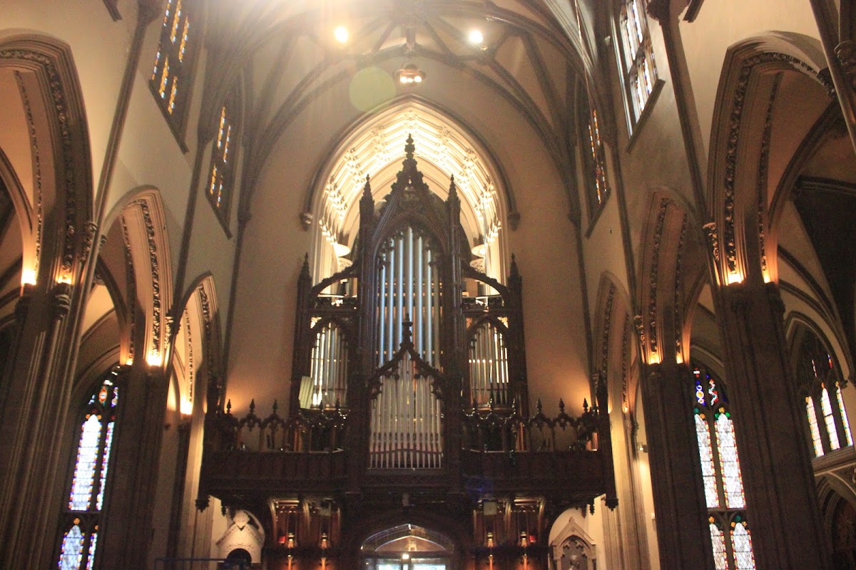 Trinity Church Offices - Photo 2