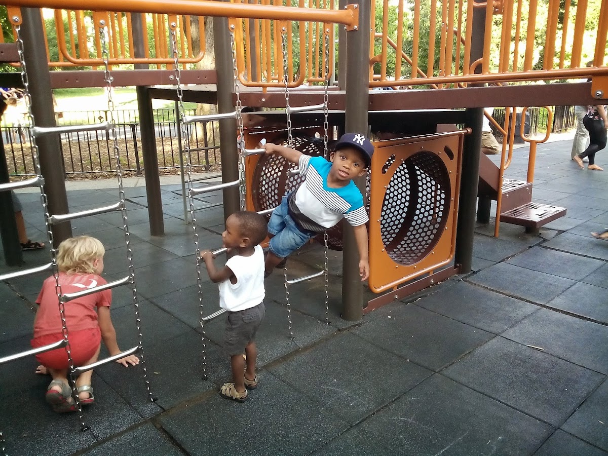 Vanderbilt Playground - Photo 6