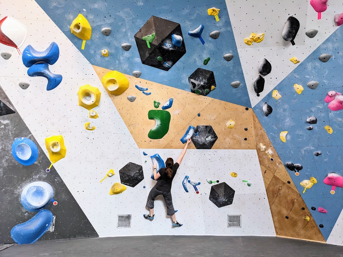 VITAL Climbing Gym - Brooklyn - Photo 3