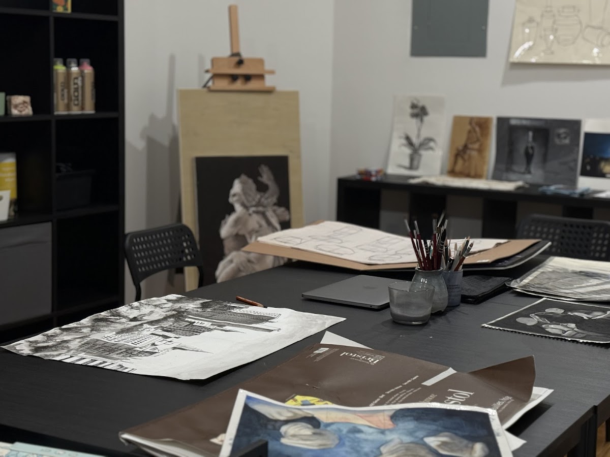 W Art Studio - Photo 2