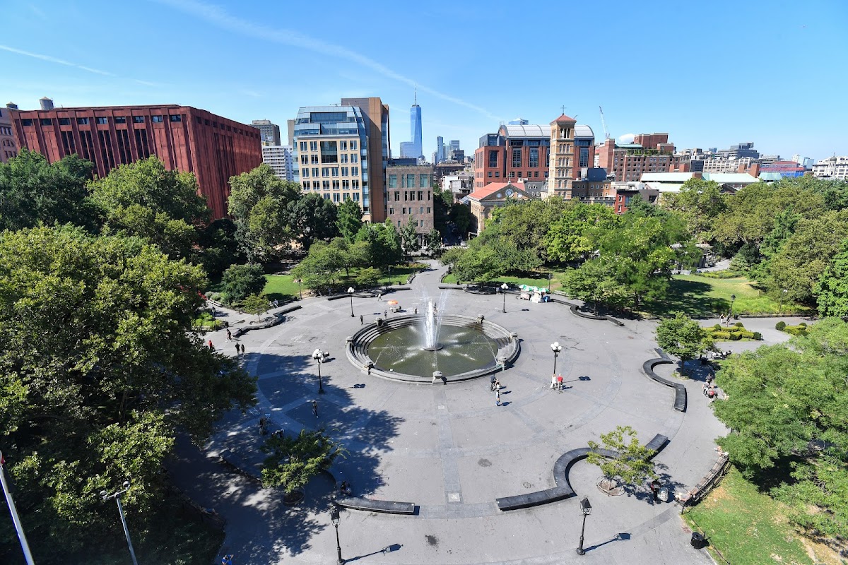 Washington Square Park - Photo 3