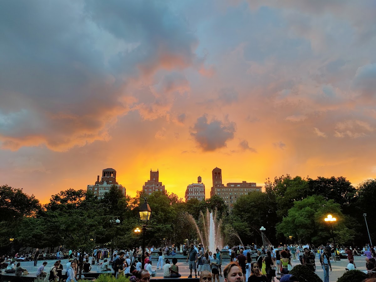 Washington Square Park - Photo 4