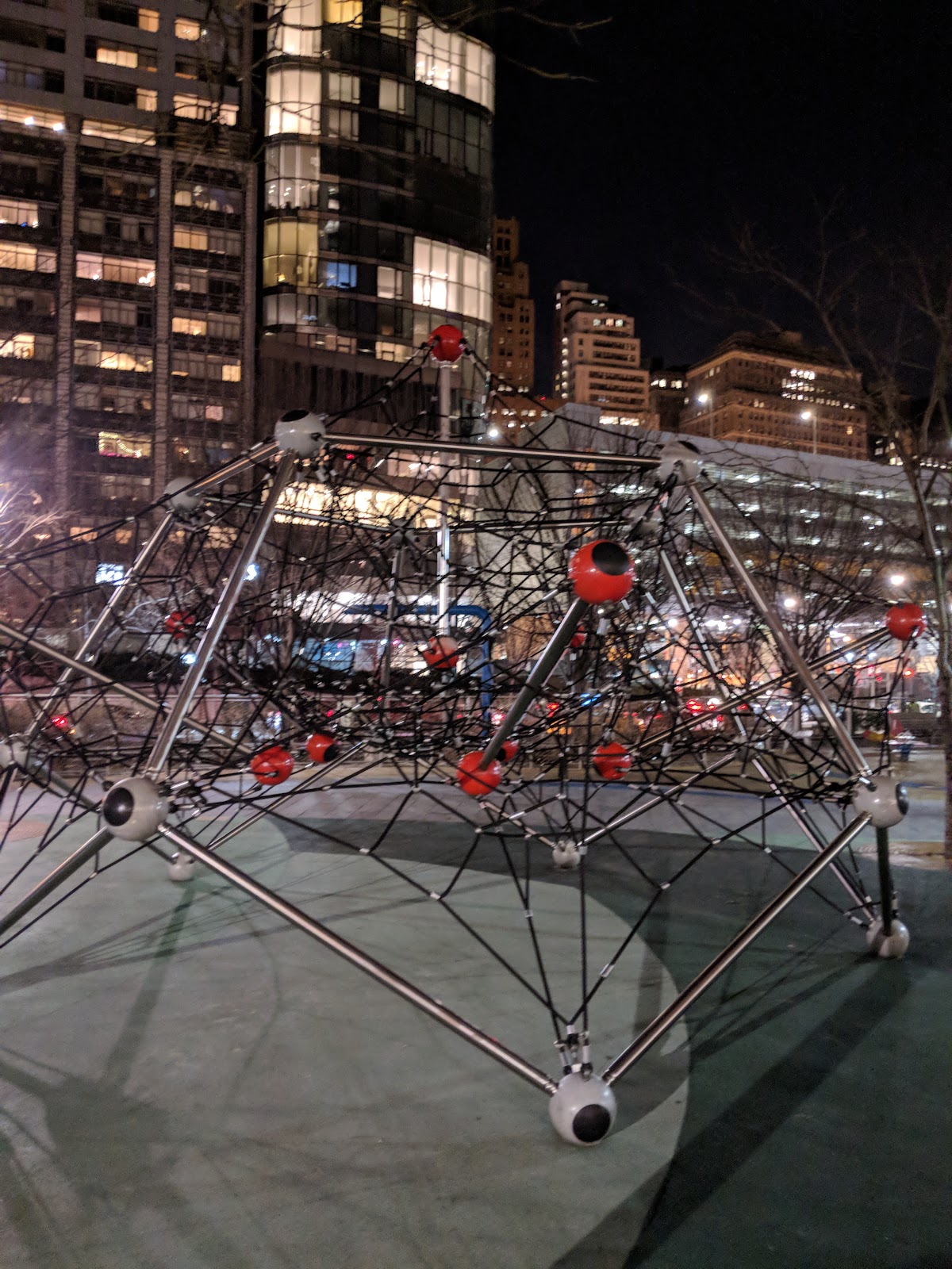 West Thames Playground - Photo 5
